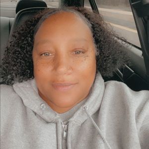 Meet your Posher, Shelli